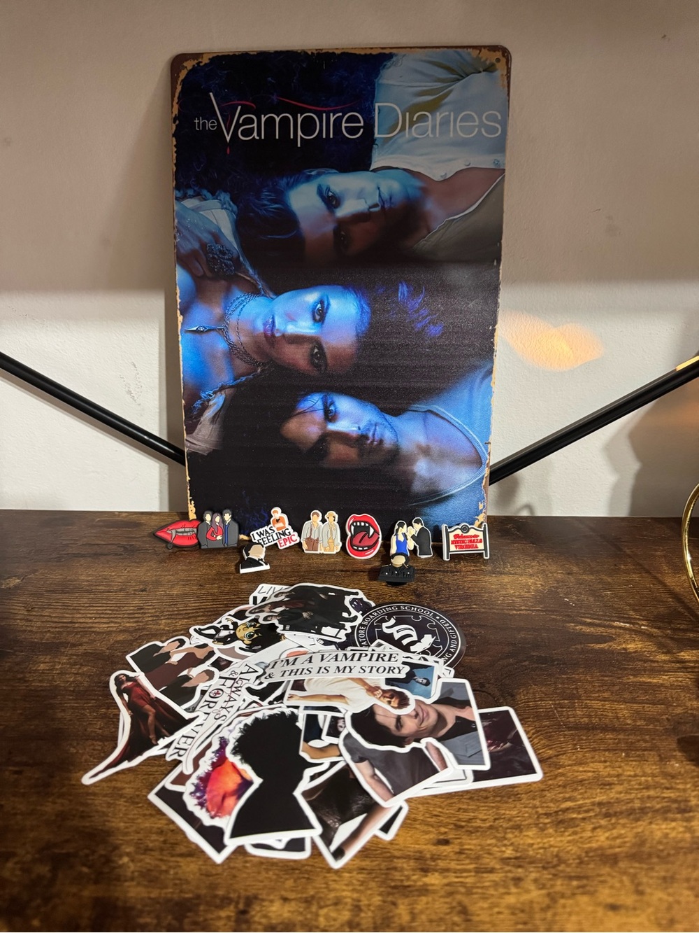 The Vampire Diaries Tin Sign -Croc Charms- Stickers